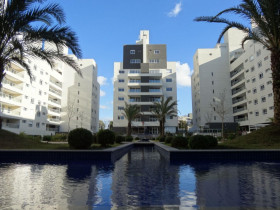 Apartamento com 3 Quartos para Alugar, 158 m² em água Verde - Curitiba