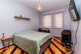 Apartamento com 2 Quartos à Venda, 77 m² em Bom Fim - Porto Alegre