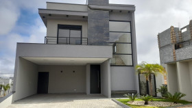 Casa com 3 Quartos à Venda, 204 m² em Cézar De Souza - Mogi Das Cruzes