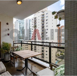 Apartamento com 3 Quartos à Venda, 224 m² em Moema - São Paulo