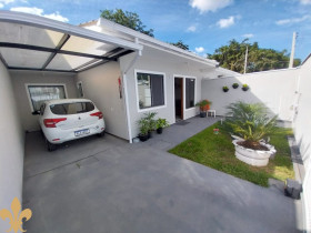Casa com 3 Quartos à Venda, 90 m² em Sertão Do Maruim - São José