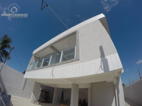 Sobrado com 2 Quartos à Venda, 48 m² em Guilhermina - Praia Grande