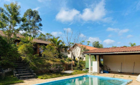 Chácara com 3 Quartos à Venda, 2.500 m² em Loteamento Colinas Verdes - Atibaia