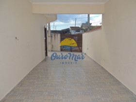 Casa com 2 Quartos para Alugar ou Temporada, 65 m² em Gaivota - Itanhaém