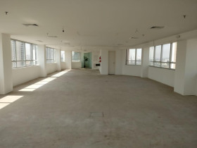 Sala Comercial à Venda, 182 m² em Ipiranga - São Paulo