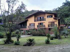 Casa com 4 Quartos à Venda, 5.700 m² em Carlos Guinle - Teresópolis