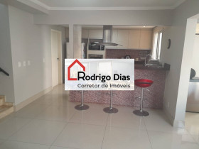 Casa de Condomínio com 4 Quartos para Alugar, 200 m² em Jardim Ermida I - Jundiaí
