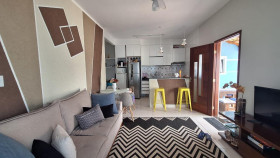 Casa com 2 Quartos à Venda,  em Unamar - Cabo Frio