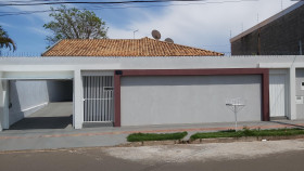 Casa com 3 Quartos à Venda, 224 m² em Jardim Tijuca - Campo Grande