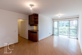 Apartamento com 3 Quartos para Alugar, 95 m² em Campo Belo - São Paulo