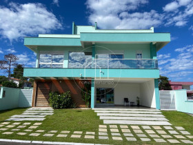 Casa com 4 Quartos à Venda, 300 m² em São João Do Rio Vermelho - Florianópolis