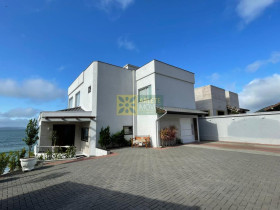 Casa com 4 Quartos à Venda, 520 m² em Centro - Porto Belo