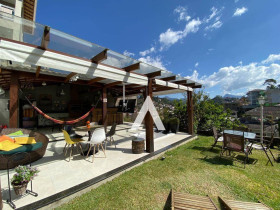 Casa com 4 Quartos à Venda, 307 m² em Tijuca - Teresópolis