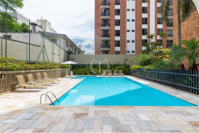 Apartamento com 3 Quartos à Venda, 220 m² em Moema - São Paulo