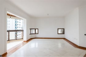 Apartamento com 4 Quartos à Venda, 172 m² em Moema - São Paulo