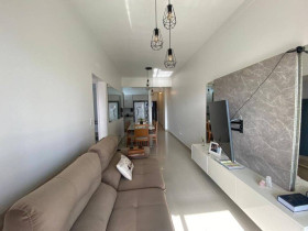 Apartamento com 2 Quartos à Venda, 68 m² em Itararé - São Vicente