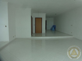 Apartamento com 4 Quartos à Venda, 230 m² em Morro Do Maluf - Guarujá