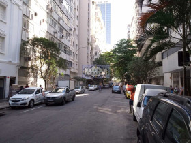 Apartamento com 1 Quarto à Venda, 30 m² em Leme - Rio De Janeiro
