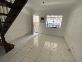 Sobrado com 3 Quartos à Venda, 109 m² em Vila água Funda - São Paulo