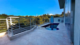 Casa com 4 Quartos à Venda, 246 m² em Jacaré - Cabreúva