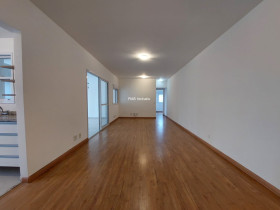 Apartamento com 3 Quartos para Alugar, 107 m² em Brooklin - São Paulo