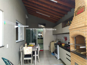 Casa com 3 Quartos à Venda,  em Jardim Residencial Nova Veneza - Indaiatuba
