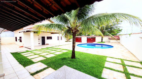 Casa com 3 Quartos à Venda, 292 m² em Cidade Nova Peruíbe - Peruíbe