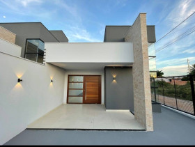 Casa com 3 Quartos à Venda, 195 m² em Mangabeira - Feira De Santana