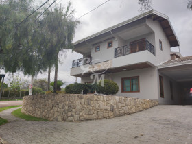 Casa de Condomínio com 3 Quartos para Alugar, 532 m² em Engordadouro - Jundiaí
