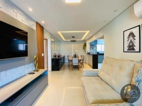 Apartamento com 2 Quartos à Venda, 92 m² em Campo Grande - Santos