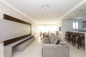 Apartamento com 3 Quartos à Venda, 130 m² em Centro - Balneário Camboriú
