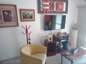 Apartamento com 2 Quartos à Venda, 60 m² em Enseada - Guarujá