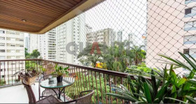 Apartamento com 4 Quartos à Venda, 180 m² em V.uberabinha - São Paulo