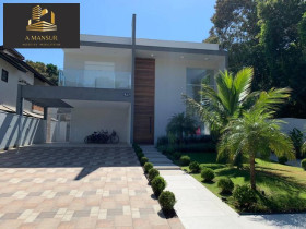 Casa com 5 Quartos para Temporada, 780 m² em Riviera - Bertioga