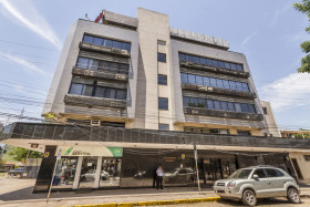 Sala Comercial à Venda, 115 m² em Santana - Porto Alegre