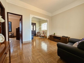 Imóvel com 6 Quartos para Alugar, 336 m² em Centro - Ribeirão Preto