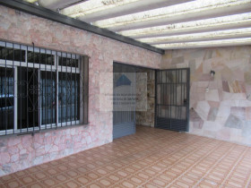 Casa com 3 Quartos para Alugar, 179 m² em Paulicéia - São Bernardo Do Campo