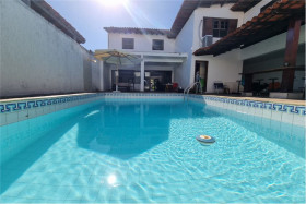 Casa de Condomínio com 4 Quartos à Venda, 492 m² em Barra Da Tijuca - Rio De Janeiro