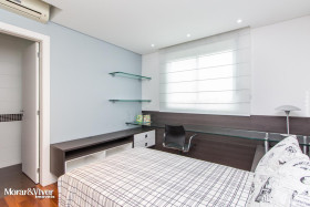 Apartamento com 3 Quartos à Venda, 176 m² em Cabral - Curitiba