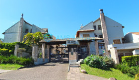 Casa com 3 Quartos à Venda, 179 m² em Cristal - Porto Alegre