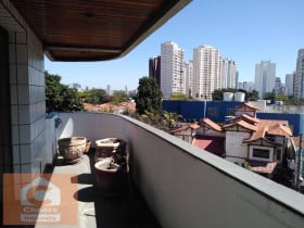 Apartamento com 4 Quartos à Venda, 250 m² em Moema - São Paulo