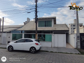 Casa com 2 Quartos à Venda, 300 m² em Centro - Navegantes