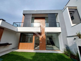 Casa com 3 Quartos à Venda, 130 m² em Guaratiba - Rio De Janeiro