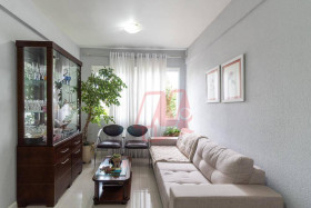 Apartamento com 2 Quartos à Venda, 61 m² em Cavalhada - Porto Alegre