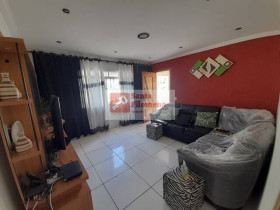 Casa com 3 Quartos à Venda, 138 m² em Parque Novo Oratório - Santo André