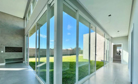 Casa de Condomínio com 3 Quartos à Venda, 190 m² em Zona Nova - Capão Da Canoa