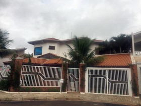 Casa com 3 Quartos à Venda, 200 m² em Green Village - Avaré