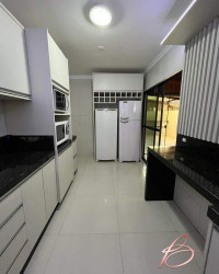 Apartamento com 4 Quartos à Venda,  em Centro - Balneário Camboriú