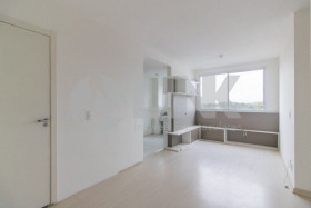 Apartamento com 3 Quartos à Venda, 61 m² em Cavalhada - Porto Alegre