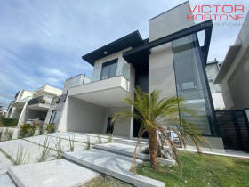 Casa de Condomínio com 3 Quartos à Venda, 232 m² em Jardim Rodeio - Mogi Das Cruzes